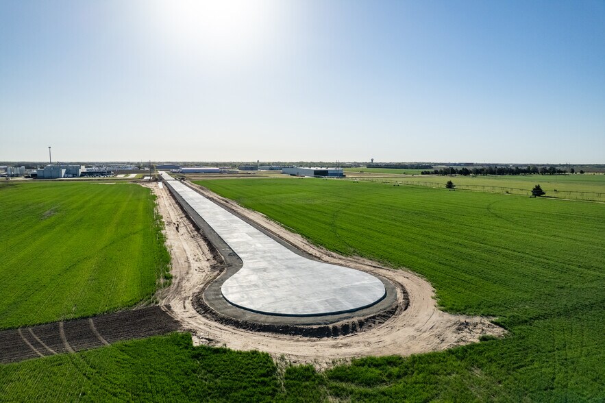 More Photos Of 135th, Maize Land For Sale