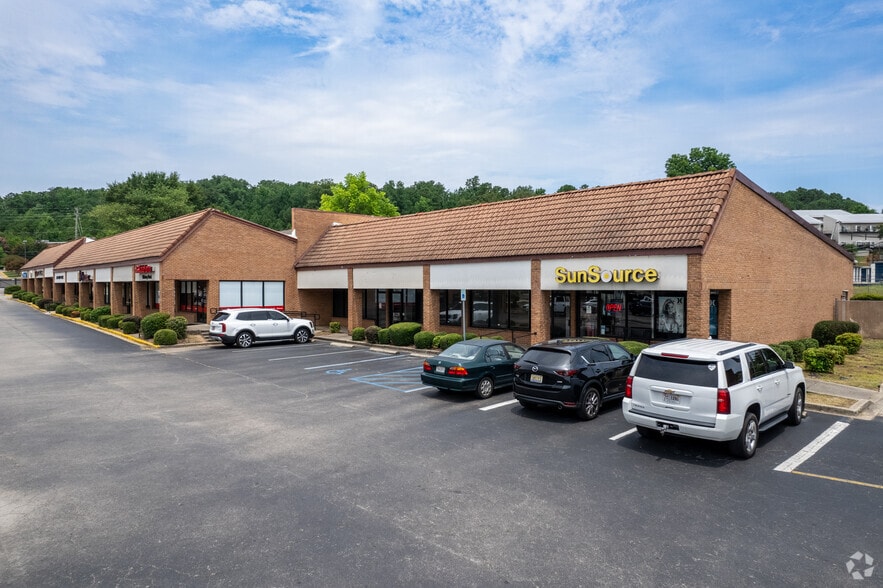 Primary Photo Of 1506-1524 Montclair Rd, Irondale General Retail For Lease