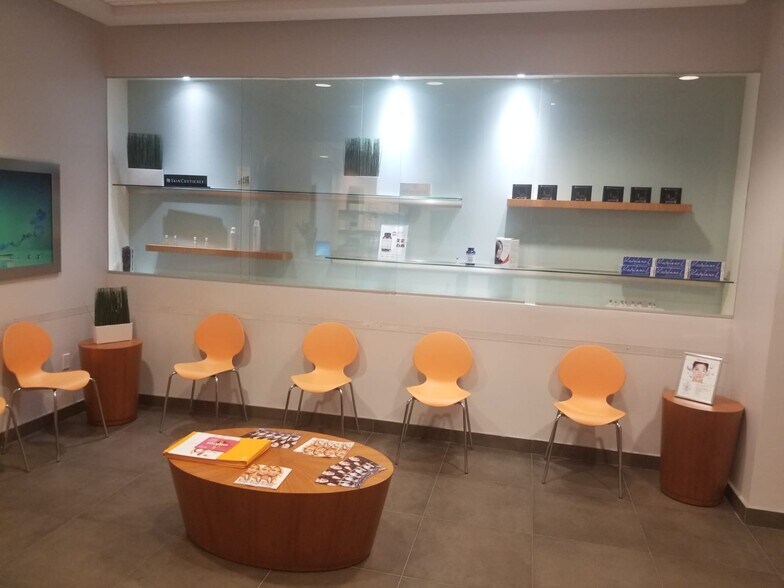 More Photos Of 6701 S Red Rd, South Miami Medical For Sale