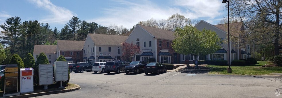 More Photos Of 31 Schoosett St, Pembroke Office For Lease