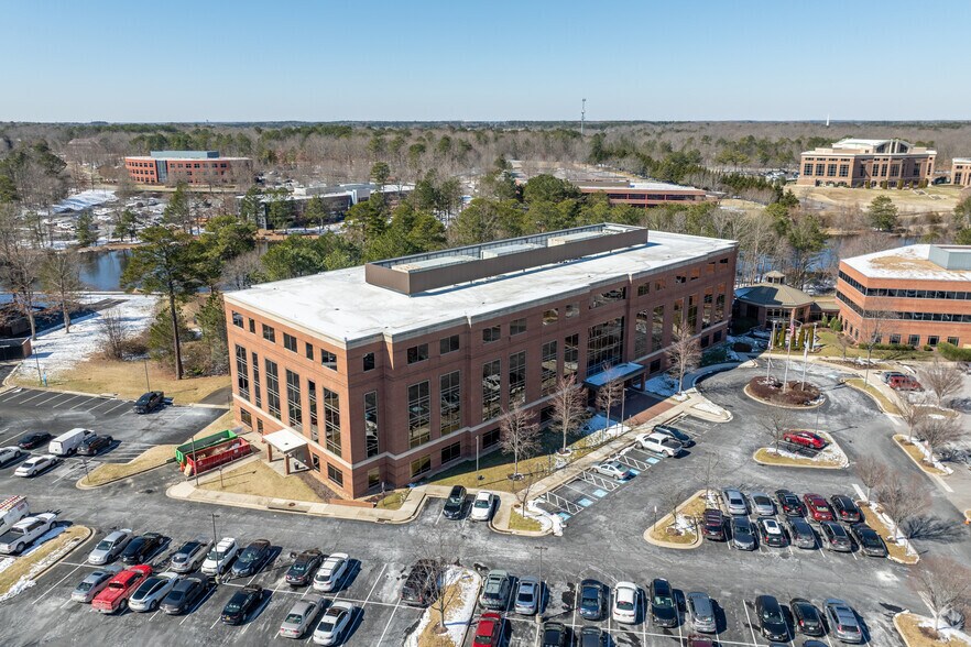 More Photos Of 4840 Cox Rd, Glen Allen Office For Lease