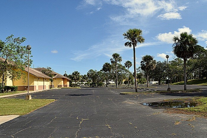 More Photos Of 101 Indigo Dr, Daytona Beach Office For Sale