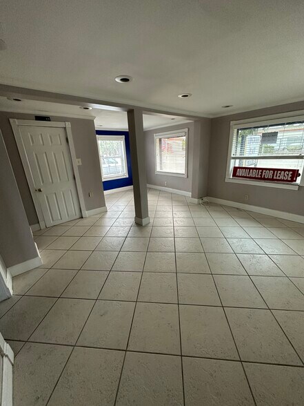 More Photos Of 365 E State Road 434, Longwood Freestanding For Lease