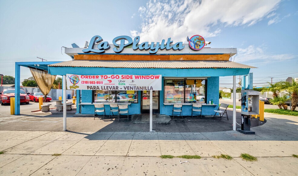 Primary Photo Of 11025 Atlantic Ave, Lynwood Restaurant For Sale