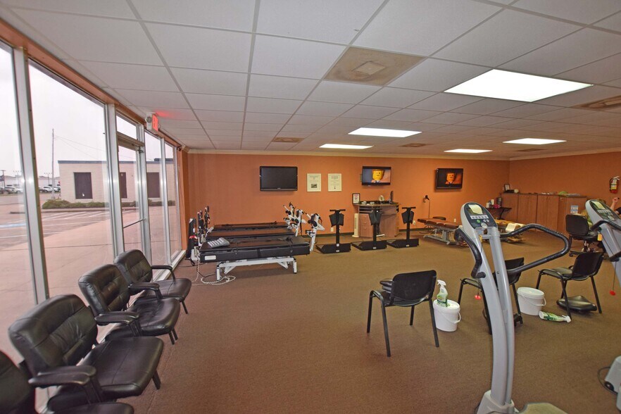 More Photos Of 2701-2835 Palmer Hwy, Texas City Unknown For Lease