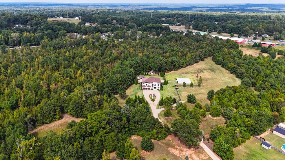 More Photos Of 220 Fincher Rd, Pauline Lodge Meeting Hall For Sale