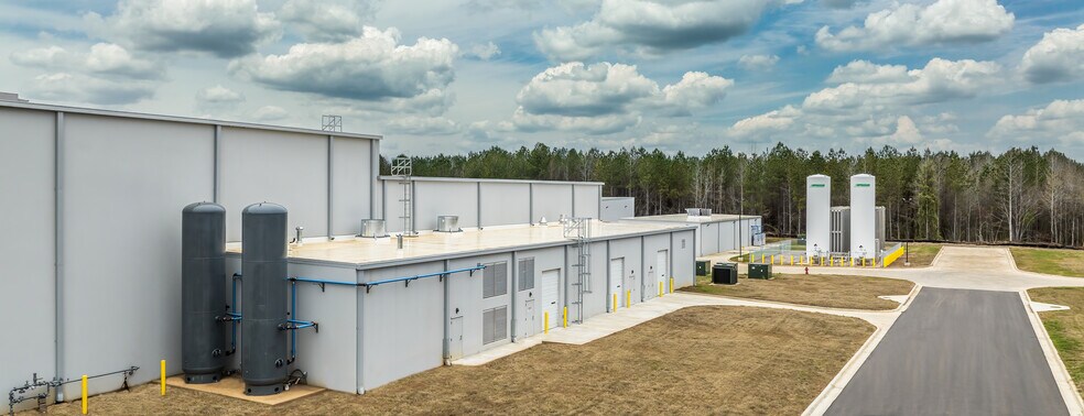 More Photos Of 4800 N Park Dr, Opelika Industrial For Sale