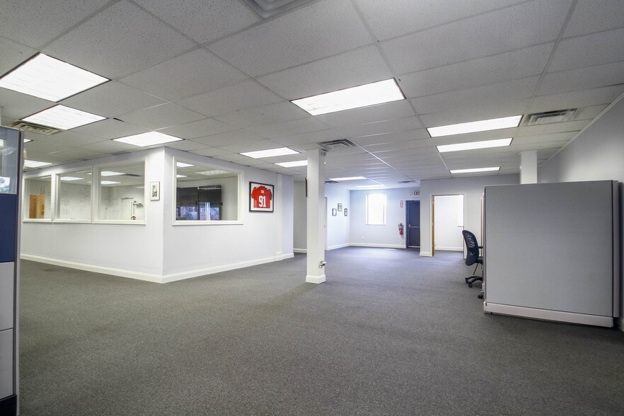 More Photos Of 2365 Milburn Ave, Baldwin Distribution For Sale