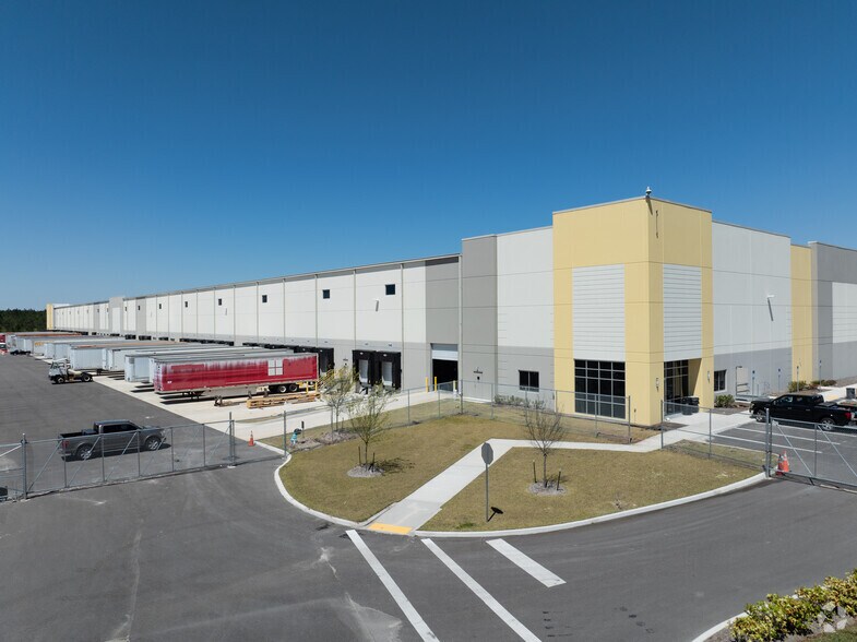 More Photos Of 11015 Development Way, Jacksonville Unknown For Lease