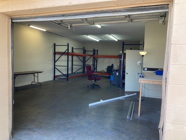 More Photos Of 2325 Western Ave, Las Vegas Light Manufacturing For Lease