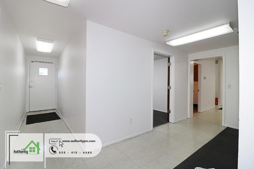 More Photos Of 1849 Keystone Ct, Redding Specialty For Lease