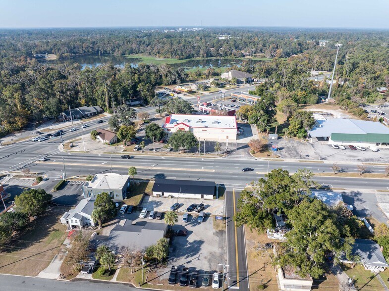 More Photos Of 439 SW Main Blvd, Lake City Office For Lease