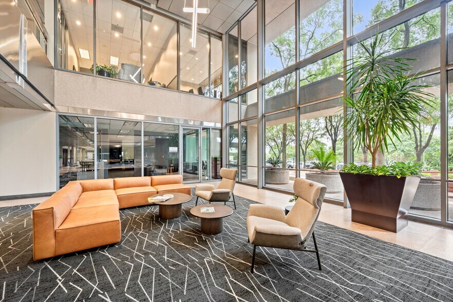 More Photos Of 8000 IH-10 W, San Antonio Unknown For Lease