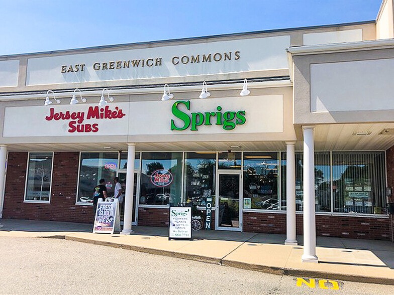 More Photos Of 533-555 Main St, East Greenwich Unknown For Lease