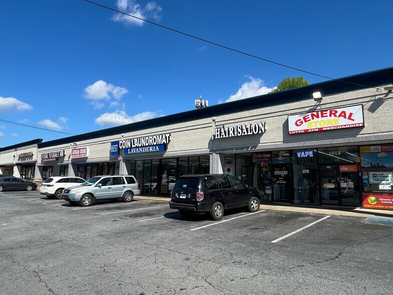 More Photos Of 1210 Rockbridge Rd, Norcross General Retail For Sale