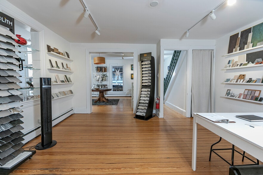 More Photos Of 67 Bridge St, Lambertville Storefront For Sale