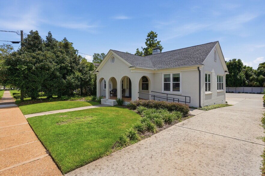 More Photos Of 537 E Park Ave, Tallahassee Office For Sale