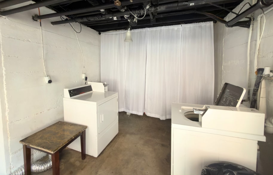 More Photos Of 1712 Grandin Rd SW, Roanoke Multifamily For Sale