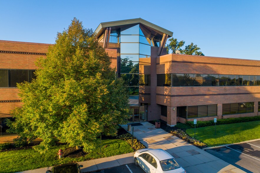 Primary Photo Of 735 Taylor Rd, Columbus Office For Sale