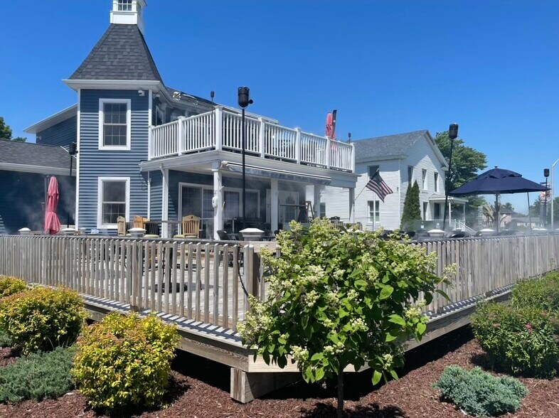 More Photos Of 216 Lake St, Rouses Point Restaurant For Sale