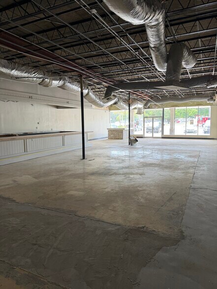 More Photos Of 5601 Rivers Ave, North Charleston Unknown For Lease