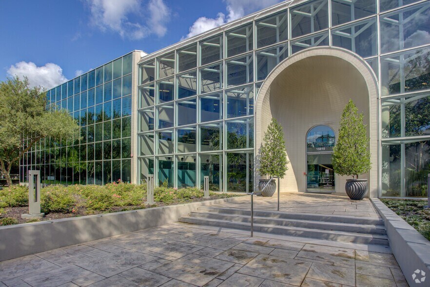 More Photos Of 15810 Park Ten Pl, Houston Office For Lease