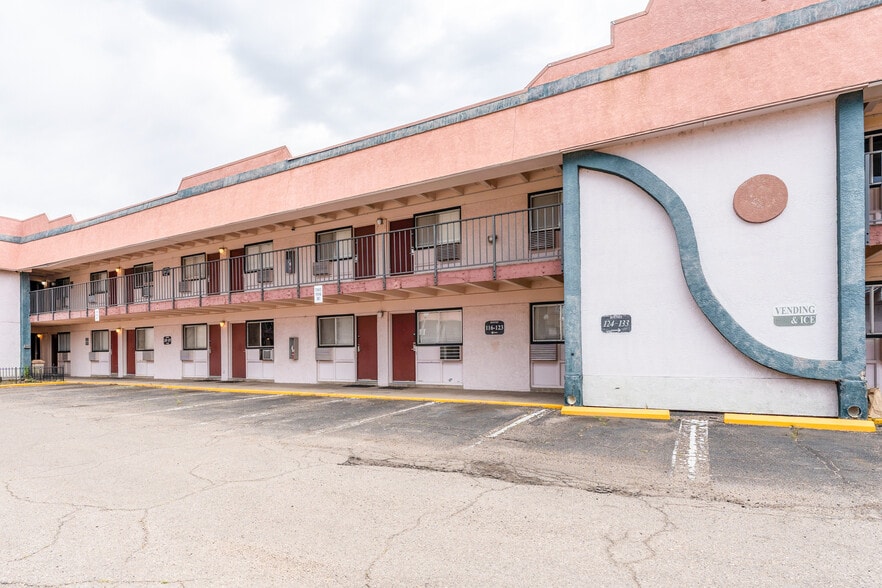 More Photos Of 730 N Santa Fe Ave, Pueblo Hotel For Sale