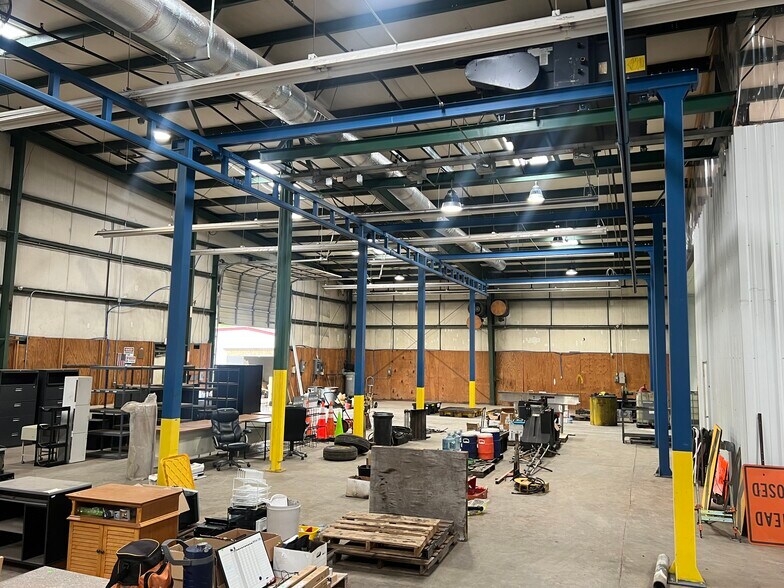 More Photos Of 463 Industry Rd, Waynesboro Warehouse For Lease