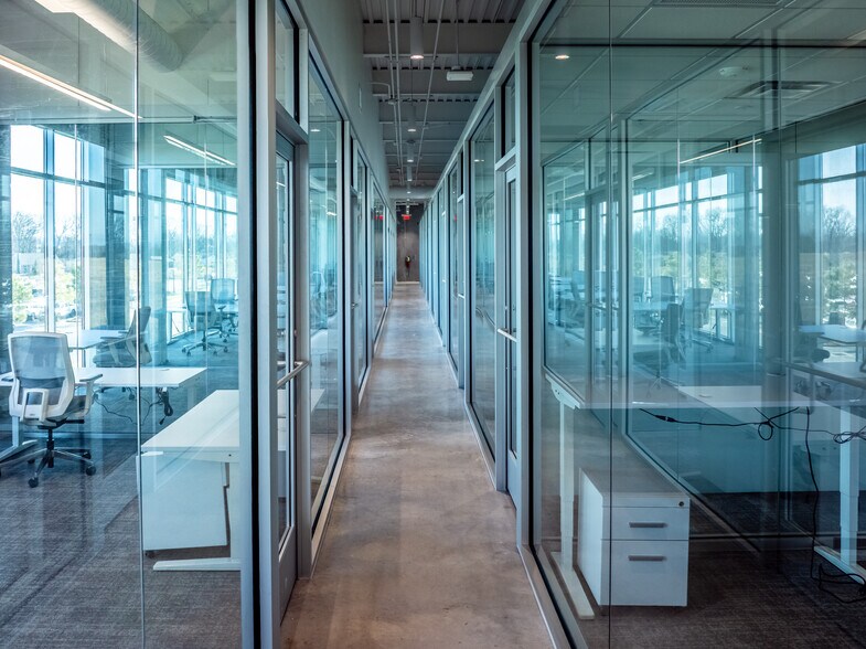 More Photos Of 2500 NE 11th St, Bentonville Coworking Space