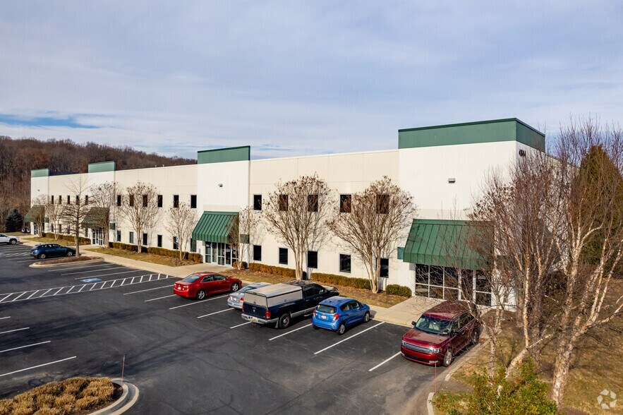 More Photos Of 4844 Winchester Blvd, Frederick Warehouse For Lease