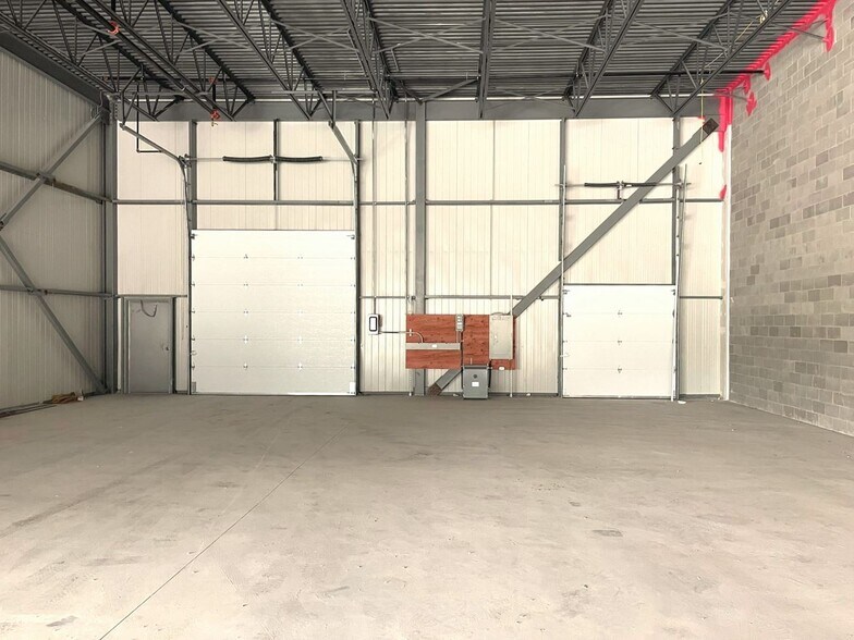 More Photos Of 190 Resource Rd, Kingston Showroom For Sale