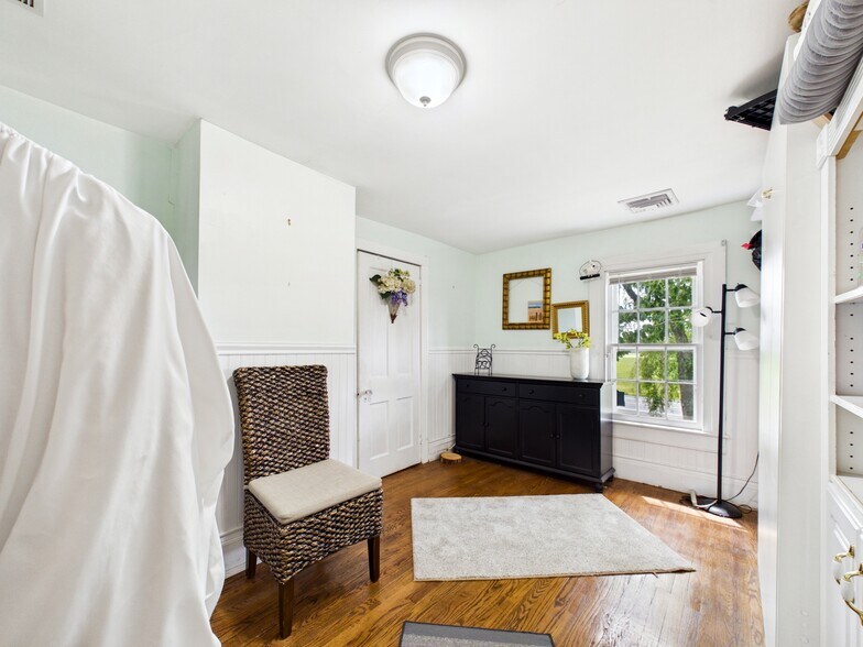 More Photos Of 26285 Broadkill Rd, Milton Hotel For Sale