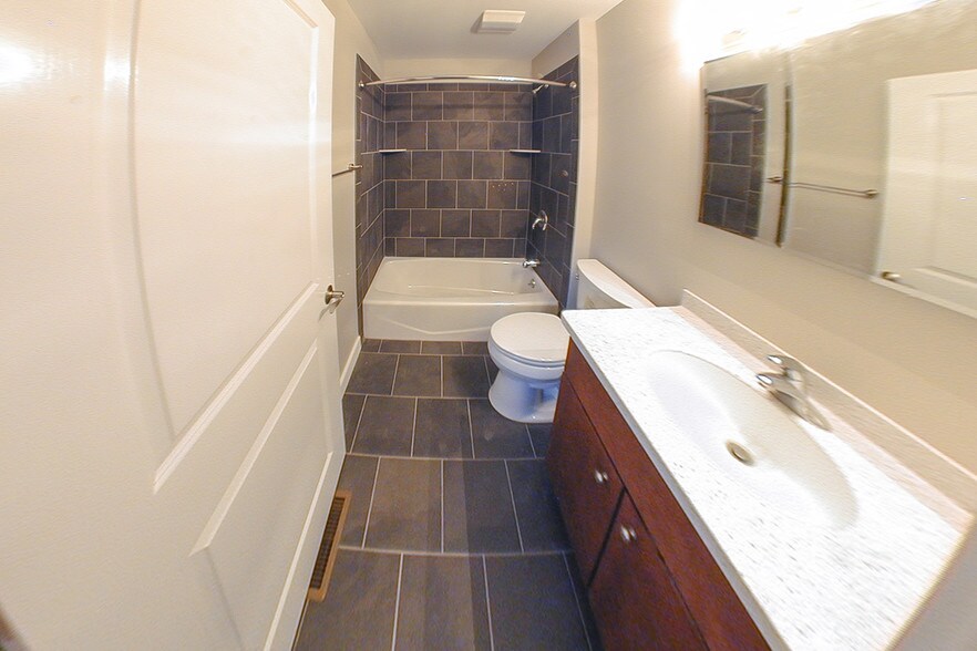 More Photos Of 123 Garrett Ave, Bryn Mawr Apartments For Sale