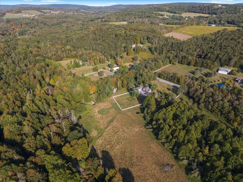 More Photos Of 3533 PA 2012, Union Dale Specialty For Sale