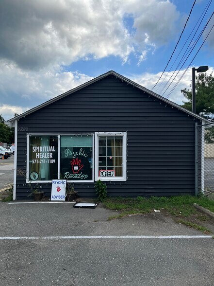 More Photos Of 7229 Little River Tpke, Annandale Storefront Retail Office For Sale