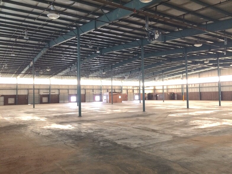 More Photos Of 1 Balcrank Way, Weaverville Warehouse For Lease