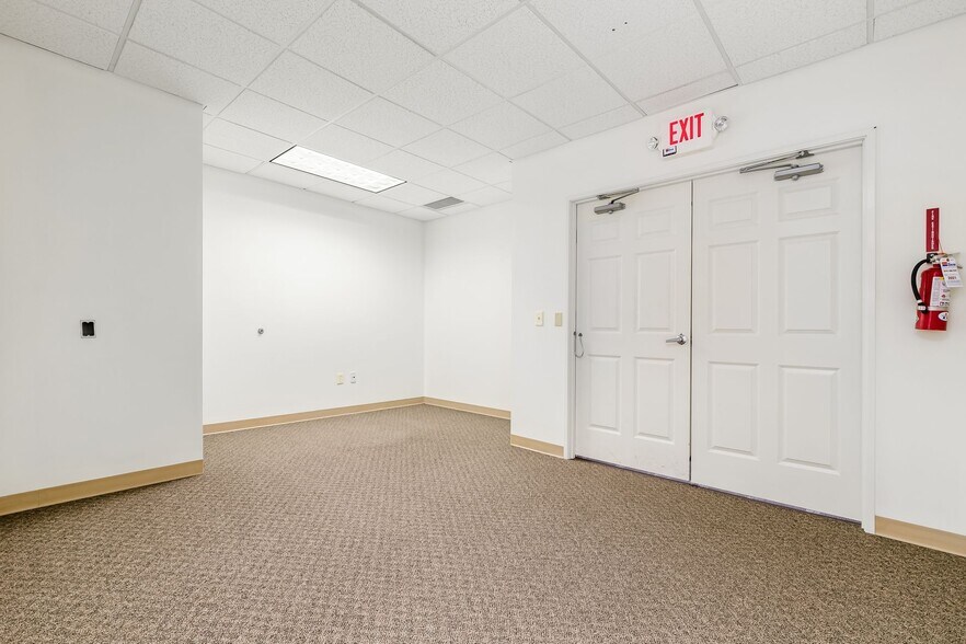 More Photos Of 4100 Horizons Dr, Columbus Coworking Space