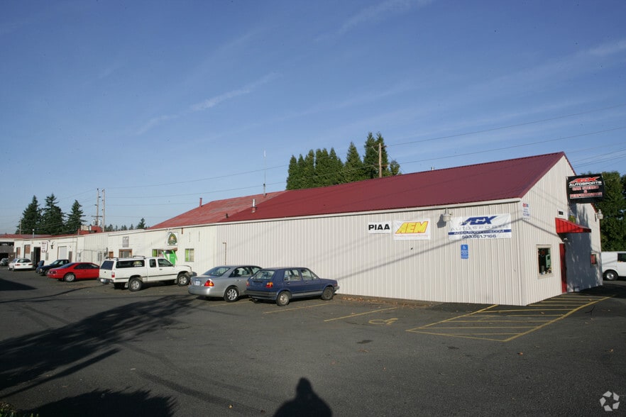 More Photos Of 19919-19959 E Burnside St, Portland Warehouse For Lease