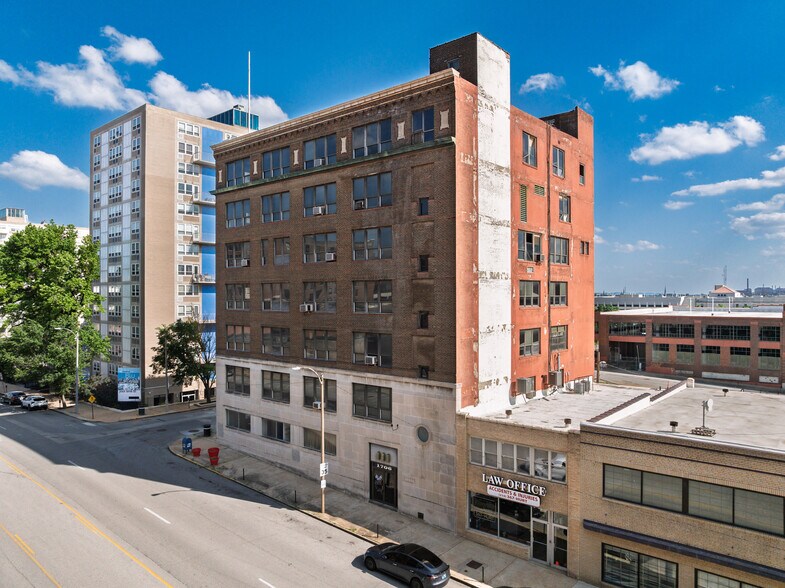 More Photos Of 1700 Olive St, Saint Louis Office For Sale