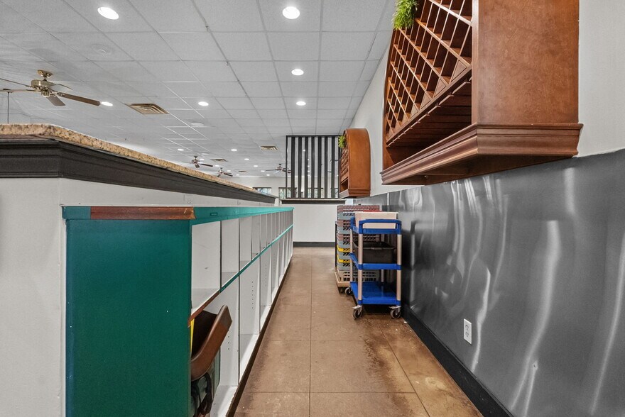 More Photos Of 983 N Highway 123 Byp, Seguin Restaurant For Sale