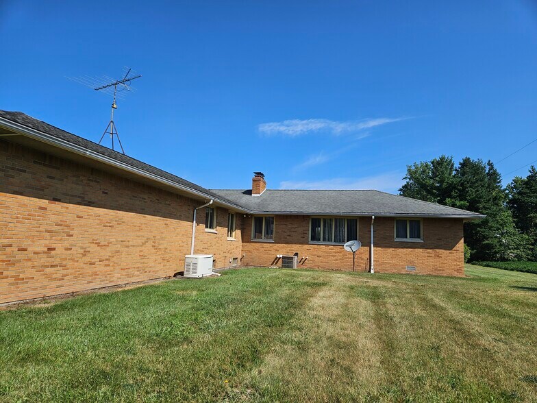 More Photos Of 5000 Fergus Rd, Saint Charles Religious Facility For Sale