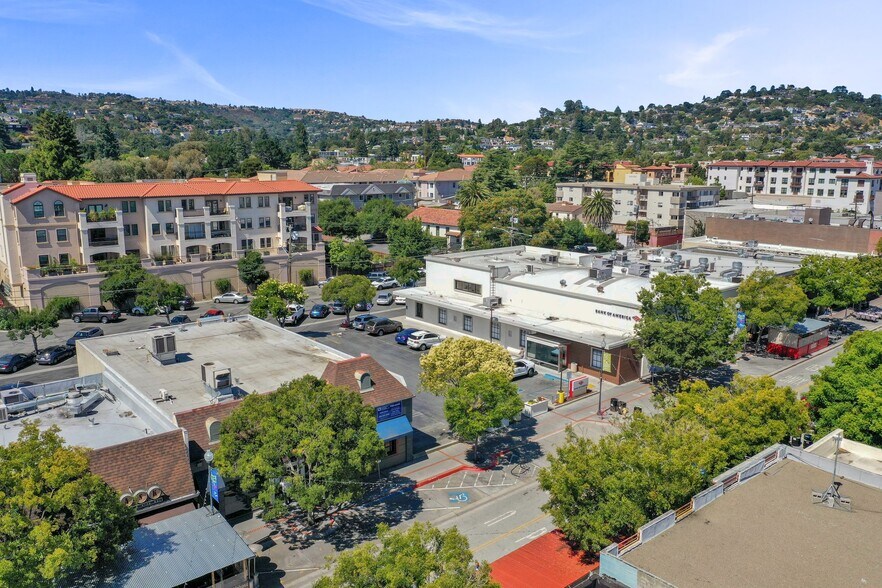 More Photos Of 780 Laurel St, San Carlos Bank For Lease