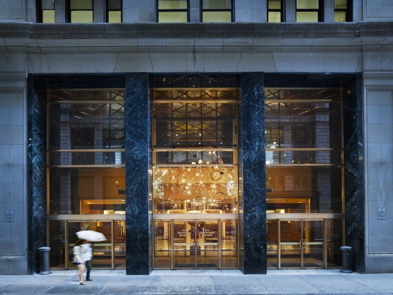 More Photos Of 1315 Walnut St, Philadelphia Office For Lease