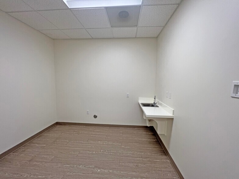 More Photos Of 345 F St, Chula Vista Office For Sale