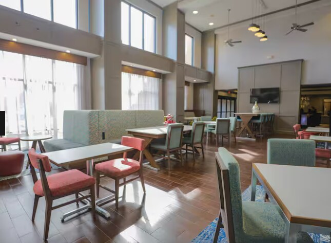 More Photos Of 4617 7th St, Bay City Hotel For Sale