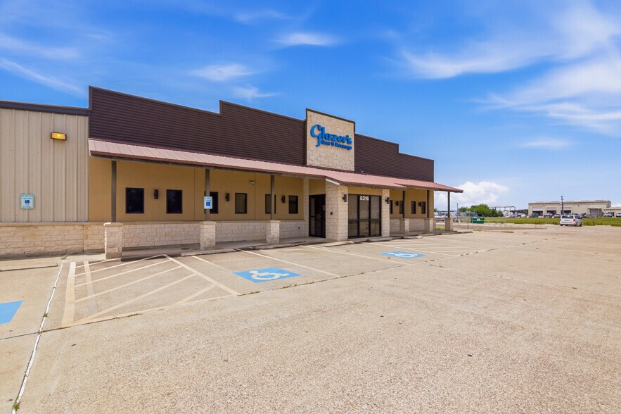 More Photos Of 8316 Lone Tree Rd, Victoria Industrial For Sale