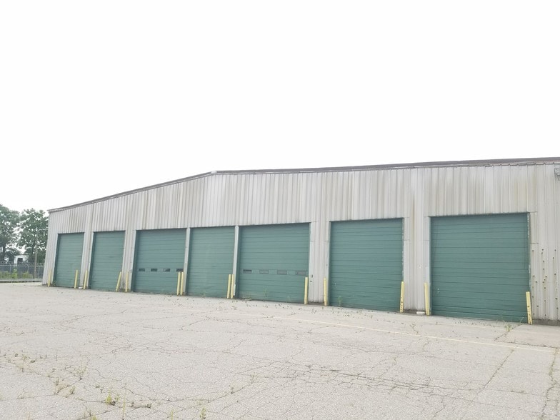 More Photos Of 1661 W Hill St, Louisville Manufacturing For Lease