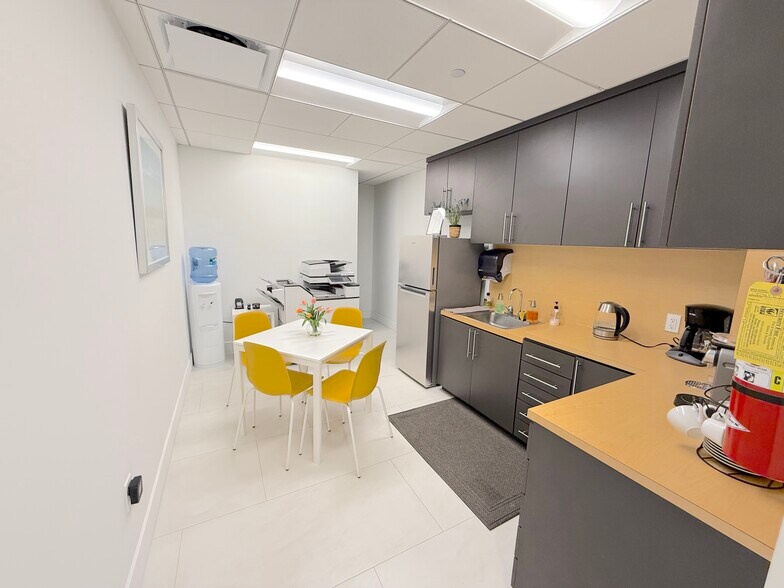 More Photos Of 1000 Brickell Ave, Miami Office For Sale