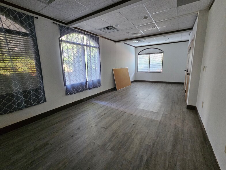 More Photos Of 5390 Peachtree Industrial Blvd, Norcross Storefront Retail Office For Lease