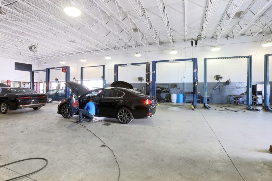More Photos Of 6239 S Orange Blossom Trl, Orlando Auto Dealership For Sale